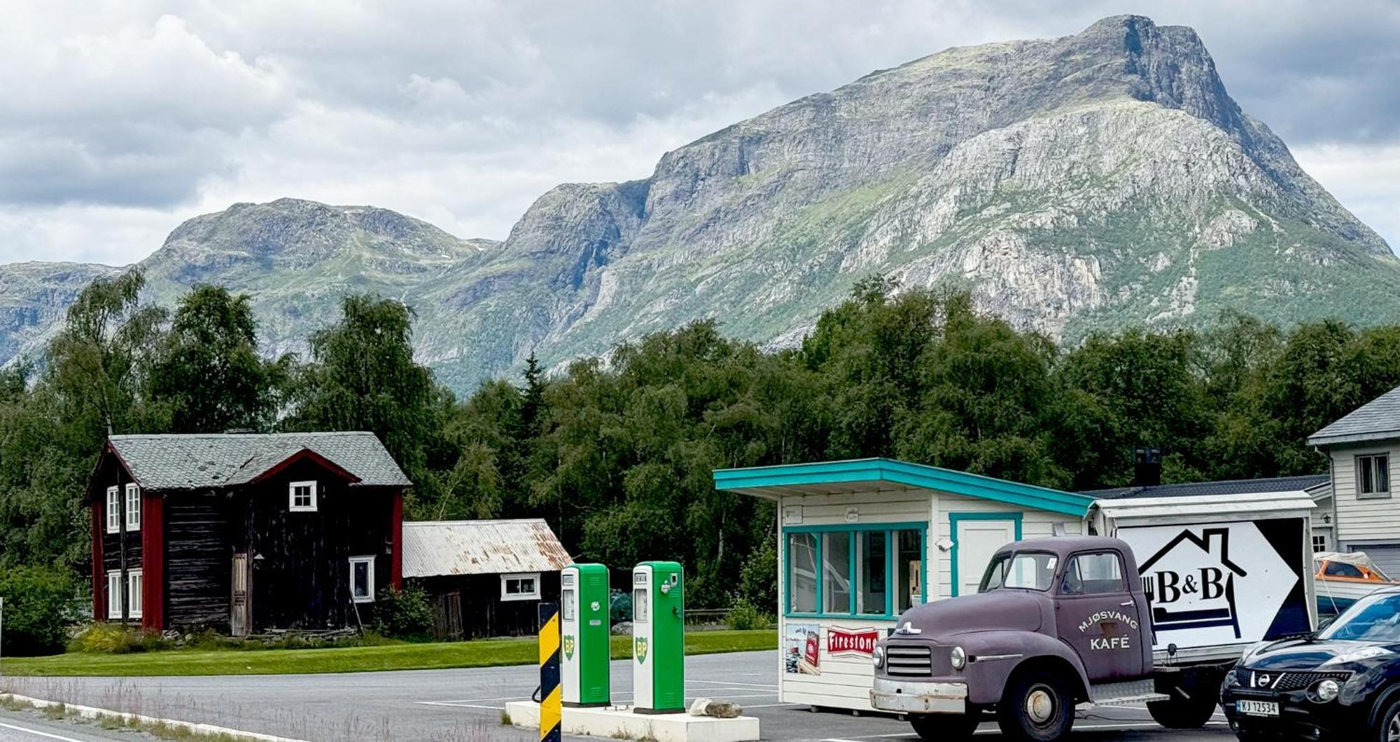 Mjøsvang Kafe Vang I Valdres Eksteriør billede