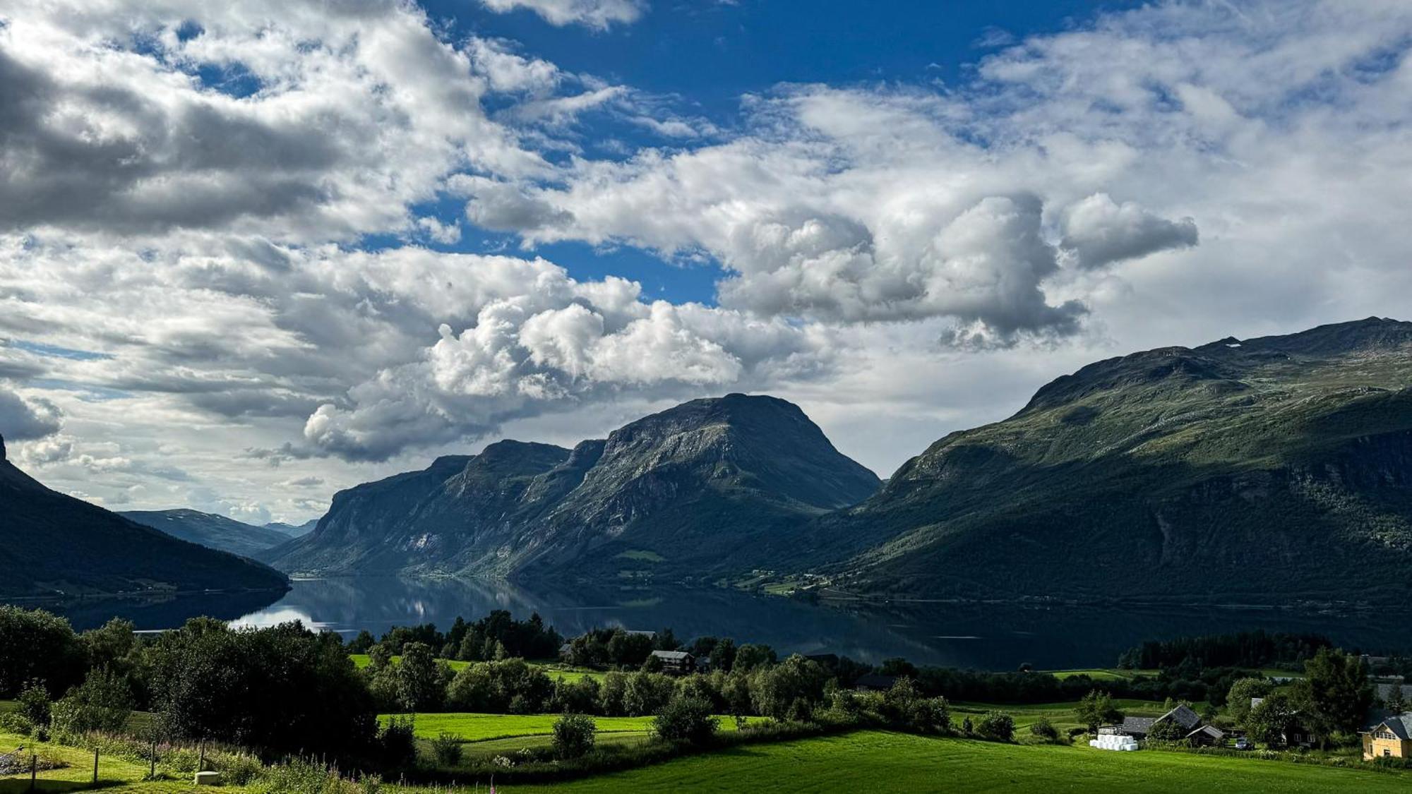 Mjøsvang Kafe Vang I Valdres Eksteriør billede